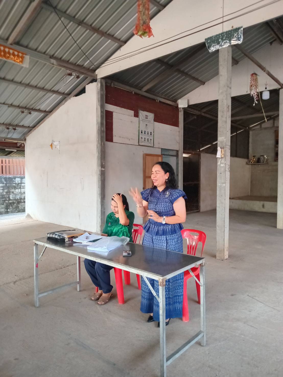 พช.ตักสิลาเมืองแห่งการศึกษา สร้างและพัฒนาคนเก่ง คนดี พช.ชื่นชม จังหวัดมหาสารคาม ร่วมประชุมโครงการแก้ไขปัญหาความยากจนบ้านหนองกุงใต้